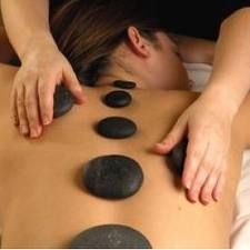 Massage aux Pierres Chaudes